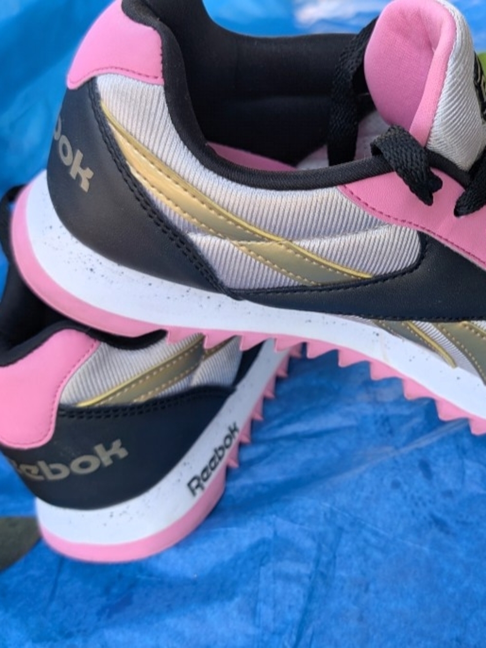 Reebok Set - Picture 10 of 11